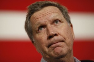 John Kasich, governor of Ohio and 2016 Republican presidential candidate, pauses as he speaks during a campaign event at the Patriots Point Naval & Maritime Museum in Mount Pleasant, South Carolina, U.S., on Friday, Feb. 19, 2016. The six remaining Republicans face off Saturday in South Carolina's primary where Trump holds a commanding lead in the polls. Photographer: Luke Sharrett/Bloomberg via Getty Images